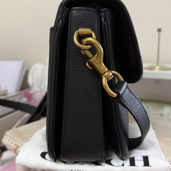 Coach Cassie Black Pebbled Leather Top-Handle Crossbody with Gold Turnlock - Picture 4 of 15
